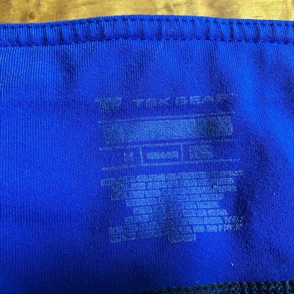 Tek Gear leggings, just below knee, great pattern, excellent condition, medium - Picture 2 of 2